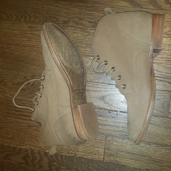 SAM EDELMAN tan lace up leather booties Size 8. - Picture 5 of 5